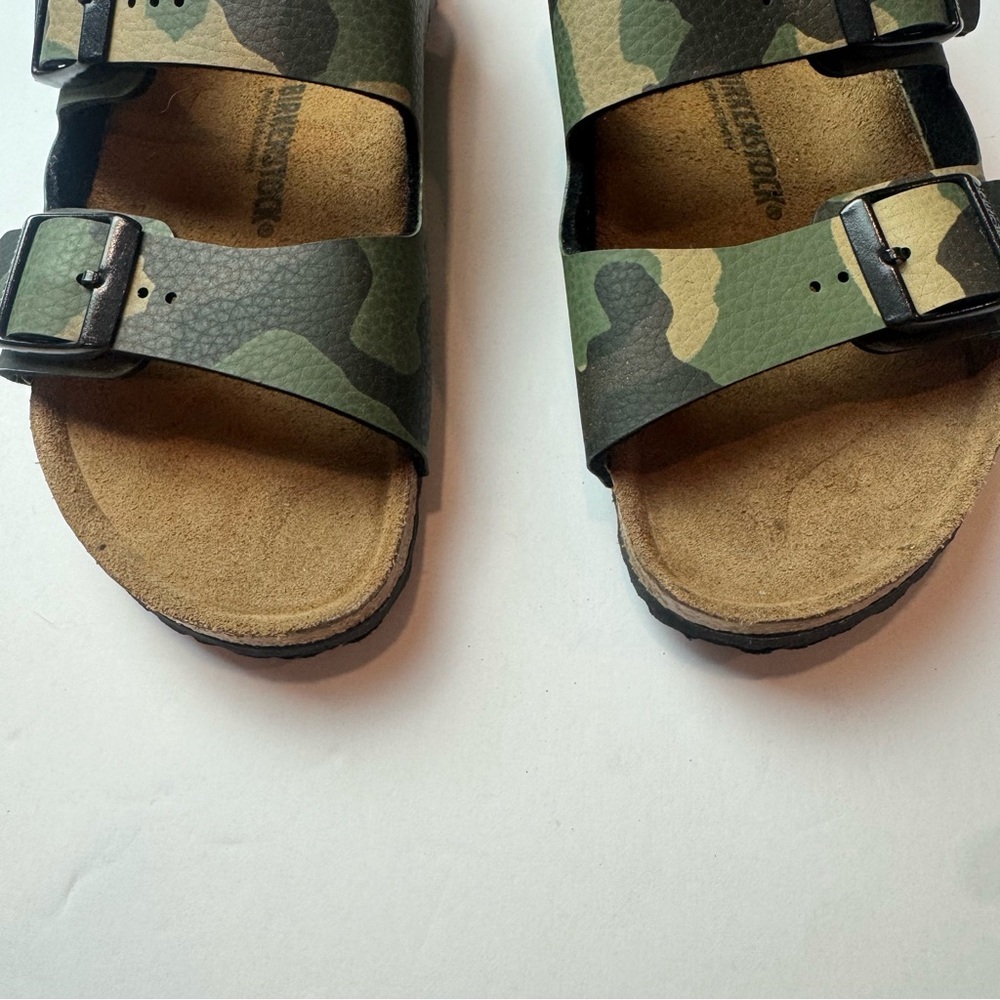 Birkenstock ‘Milano’ Kids Leather Camo Sandals - Picture 2 of 5